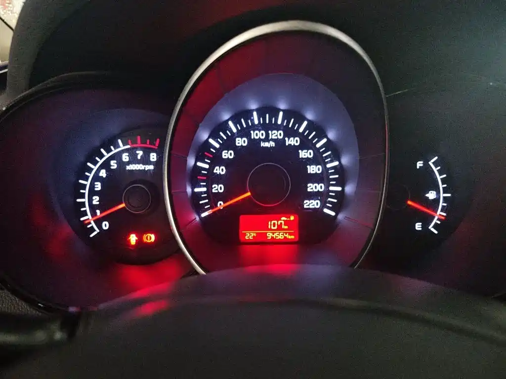 Kia K2 2015 Sedan 1.4L MT GLS фото 7