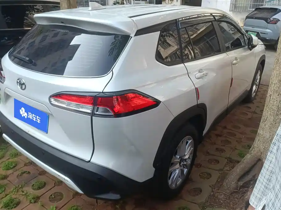 Toyota Corolla Cross 2024 Model 2.0L Pioneer Edition фото 3
