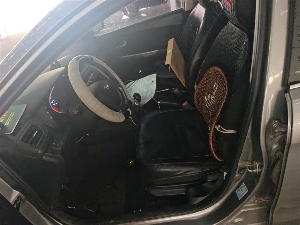 Kia K2 2015 Sedan 1.4L MT GLS фото 11