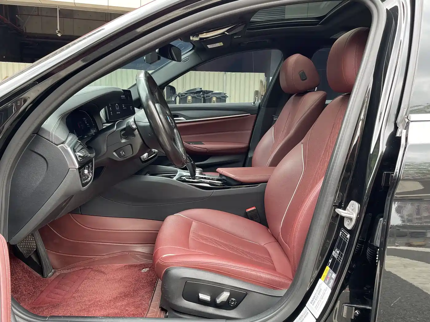 BMW 5 Series New Energy 2021 Facelift 535Le M Sport Package фото 11