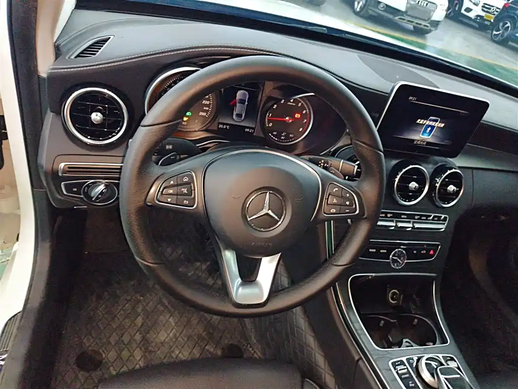 Mercedes-Benz C-Class 2018 C 200 L Sport Edition фото 11