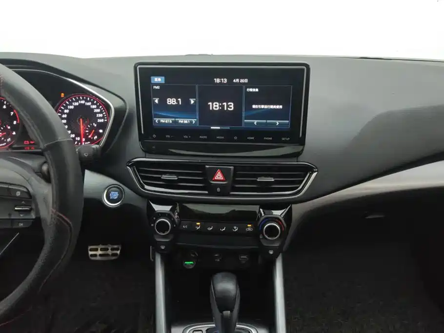 Hyundai Fista 2019 240TGDi Sport Edition China VI фото 13