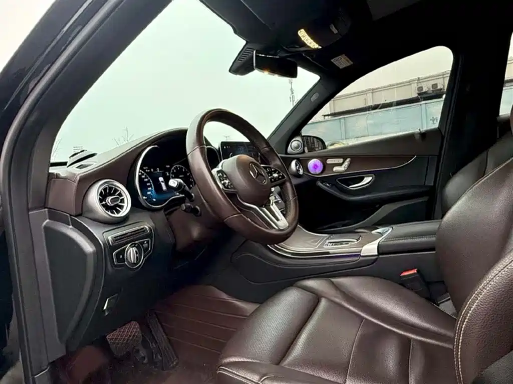 Mercedes-Benz GLC 2022 Facelift GLC 260 L 4MATIC Luxury Model фото 23