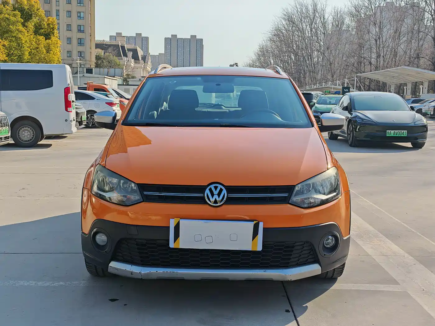Volkswagen Polo 2014 1.6L Cross Polo Automatic фото 2