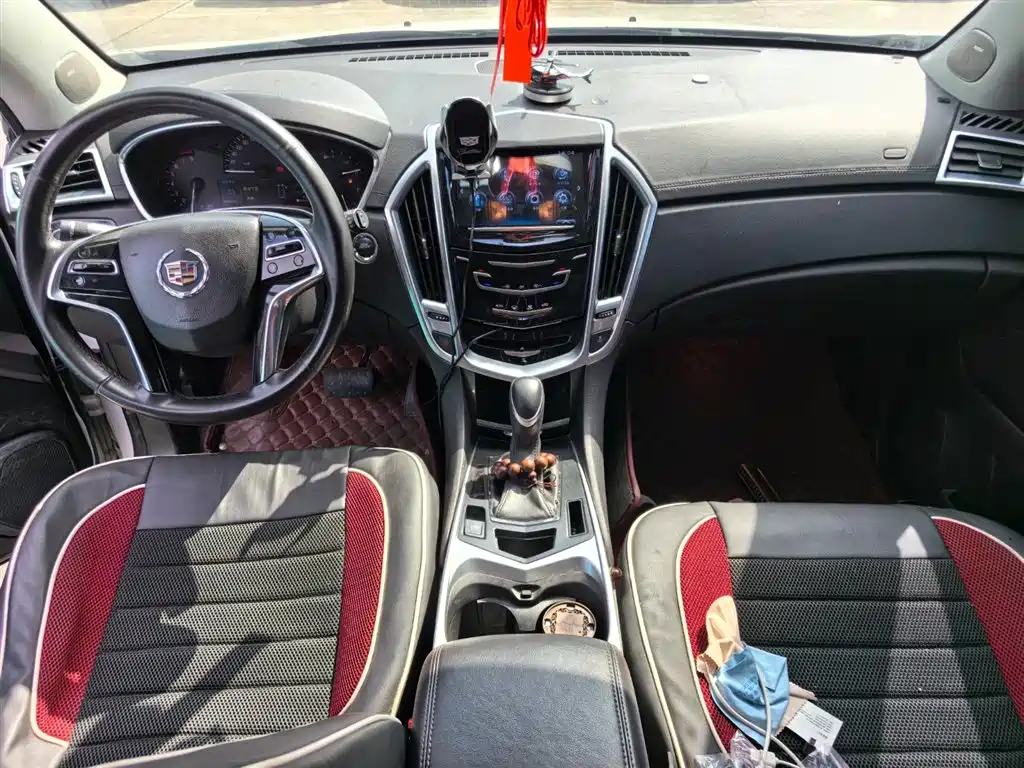 Cadillac SRX 2015 3.0L Comfort фото 9