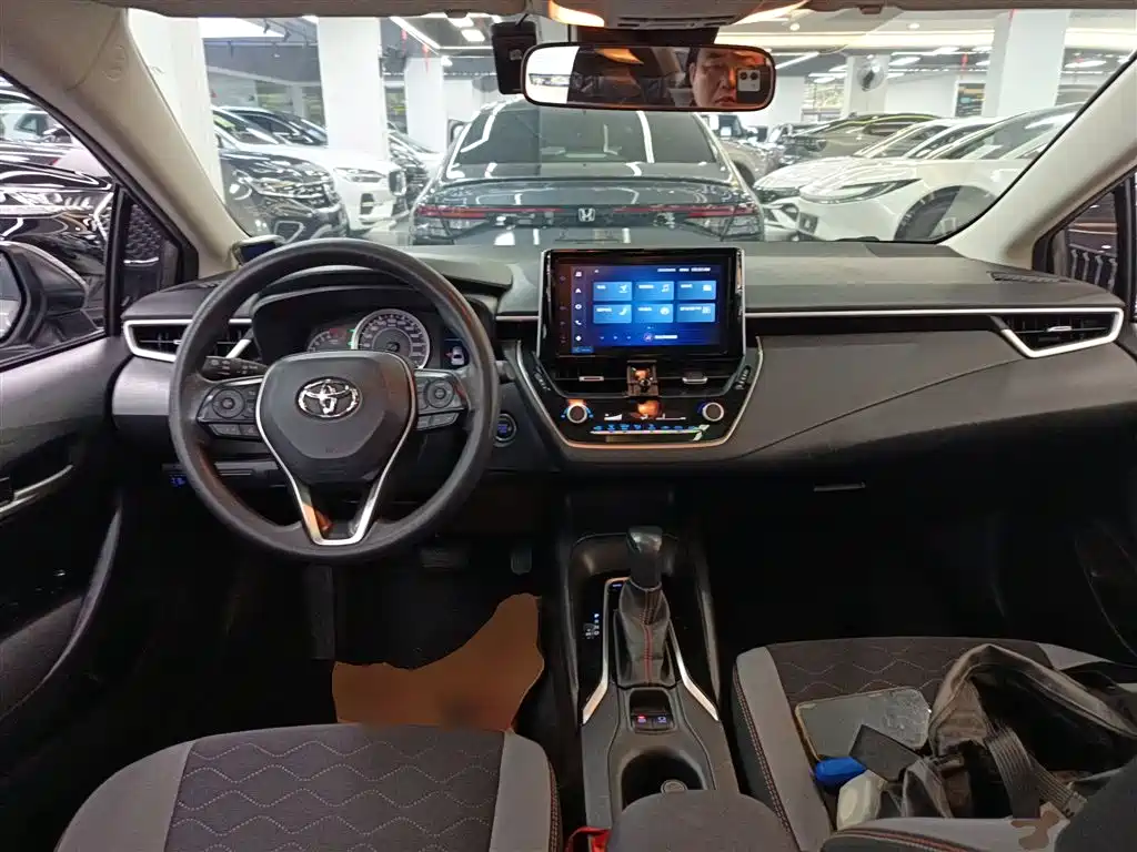 Toyota Corolla 2021 1.2T S-CVT Elite PLUS Edition фото 10