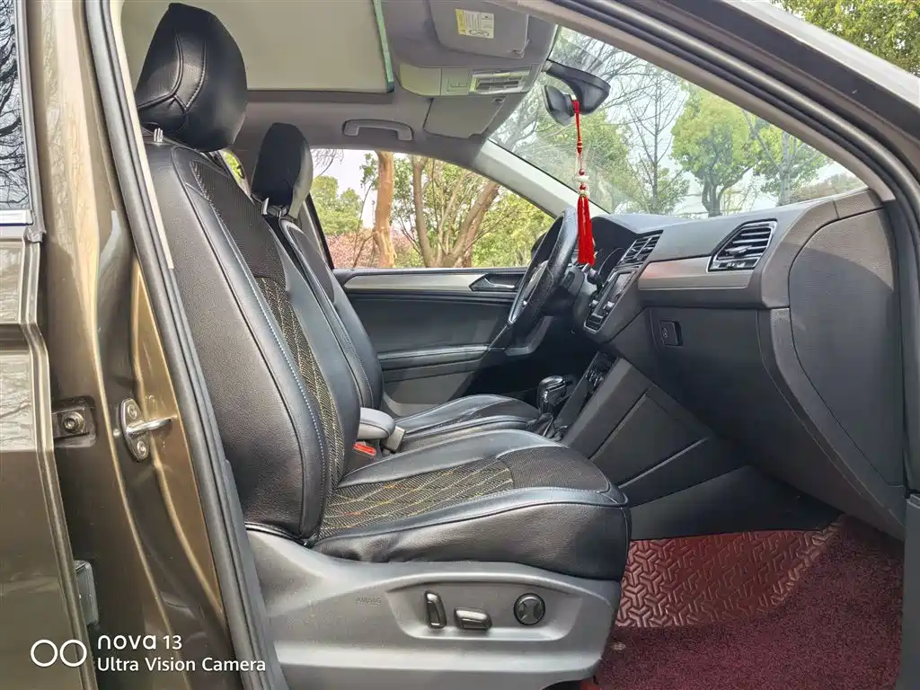 Volkswagen Tiguan L 2018 330TSI Automatic 2WD Flagship Edition фото 24