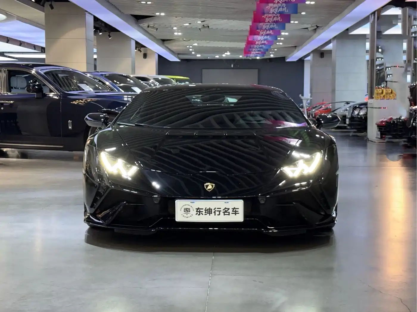 Lamborghini Huracán 2020 Huracán EVO RWD фото 2