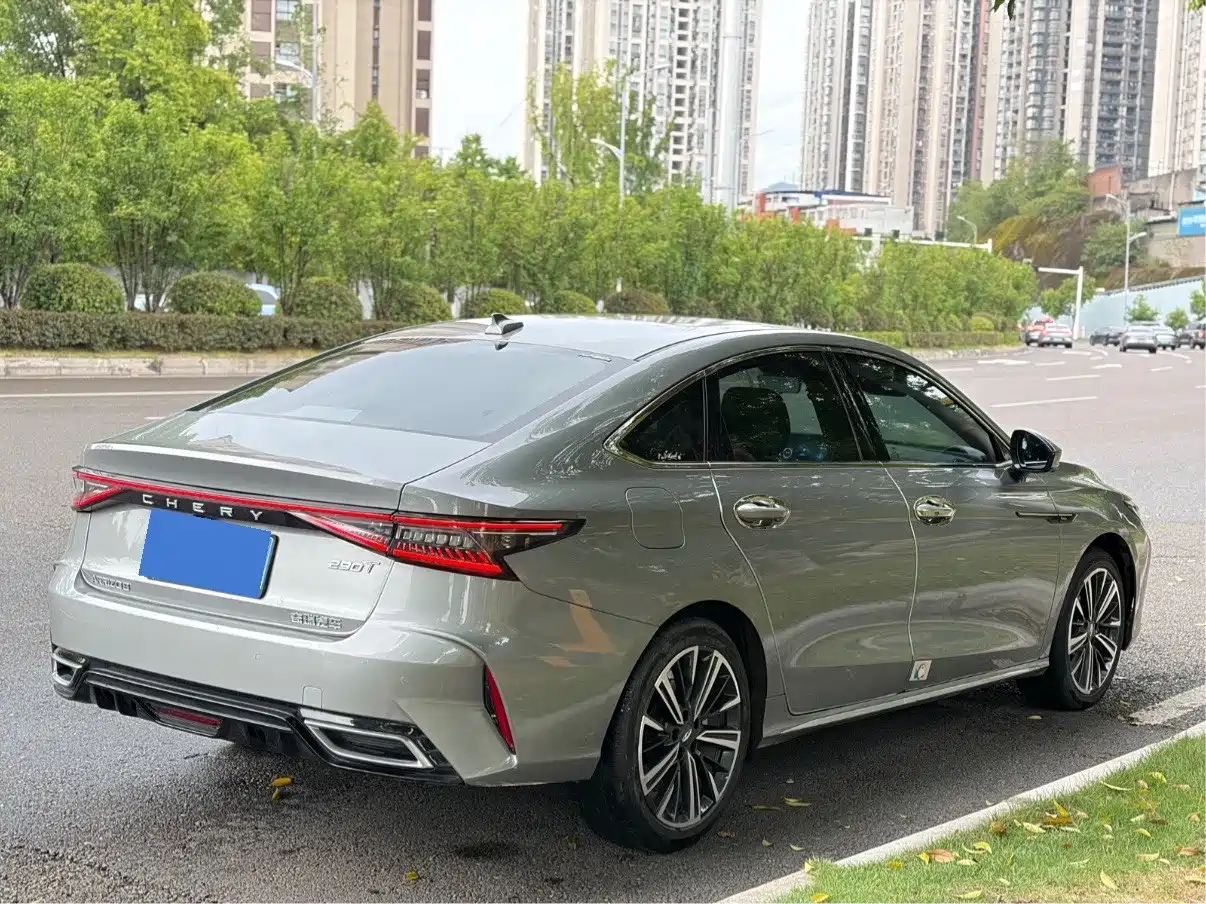 Фото 3 - Chery Arrizo 8