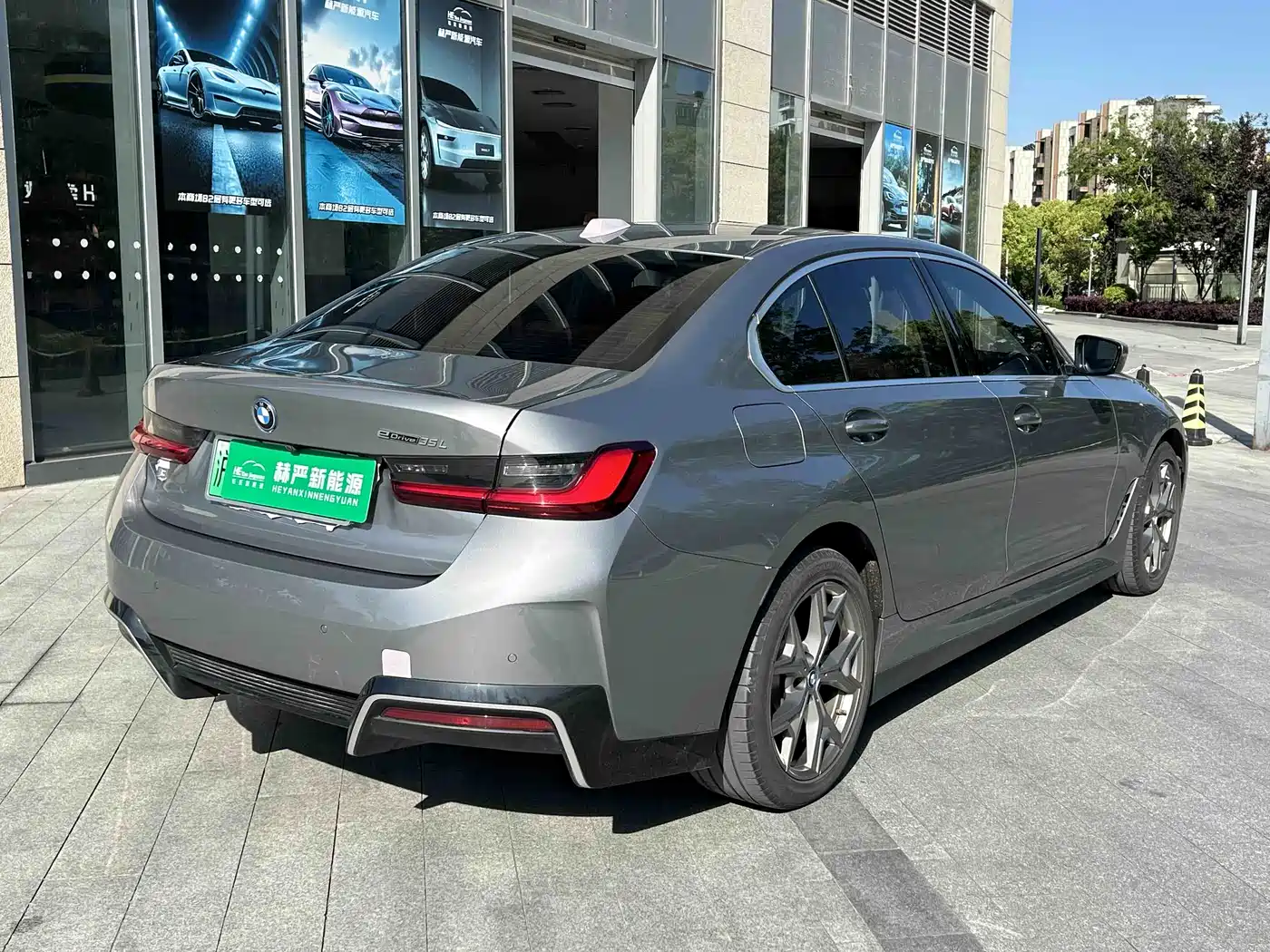 BMW i3 2022 eDrive 35 L фото 10