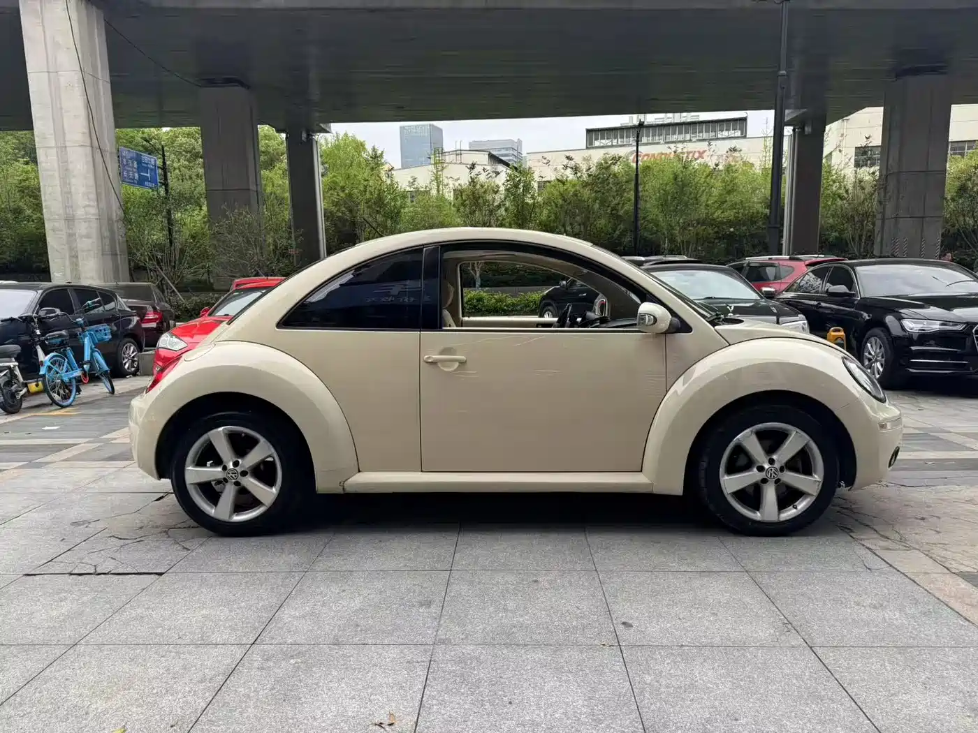 Volkswagen Beetle 2008 2.0 AT Standard фото 12