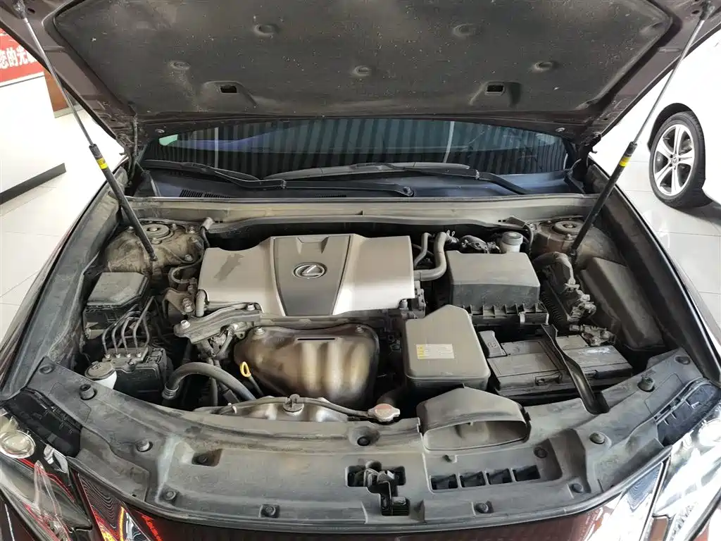 Lexus ES 2015 200 Elite Edition фото 10