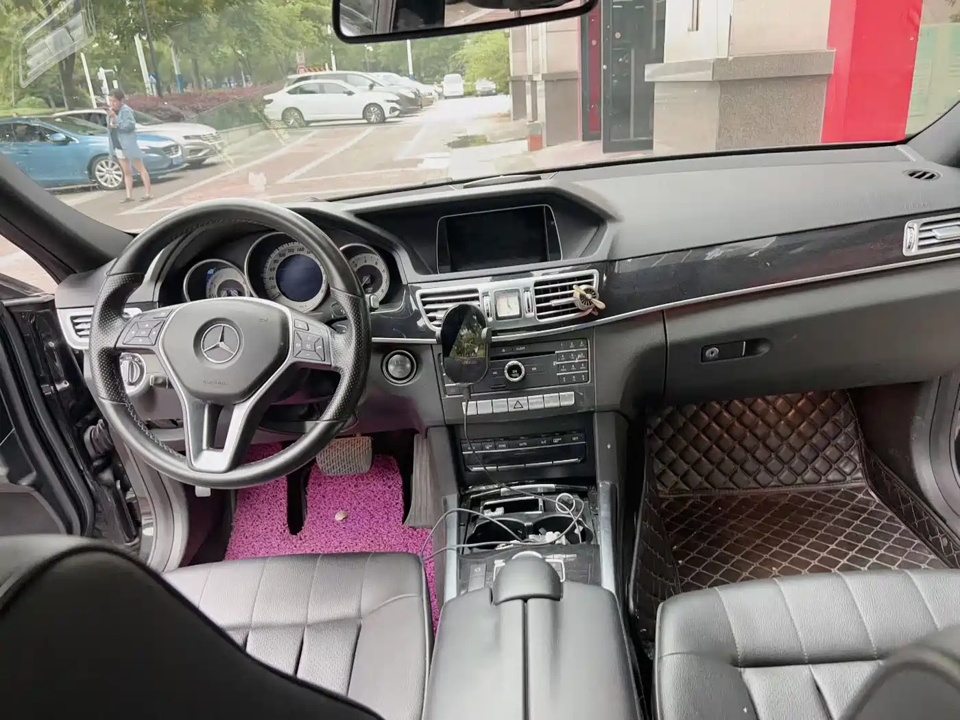 Mercedes-Benz E-Class 2015 Facelift E 260 L Sport фото 6