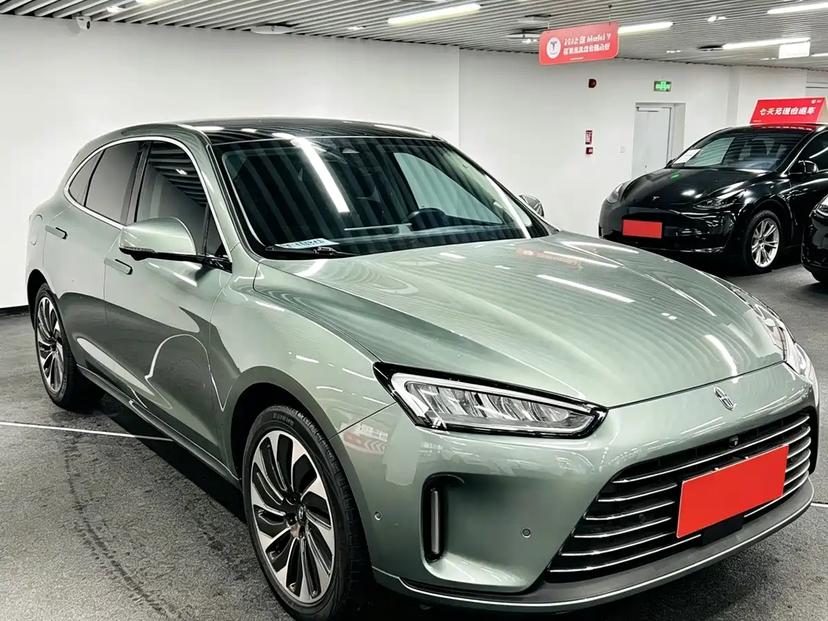 AITO Wenjie AITO M5 2022 Extended Range AWD Performance Edition фото 3
