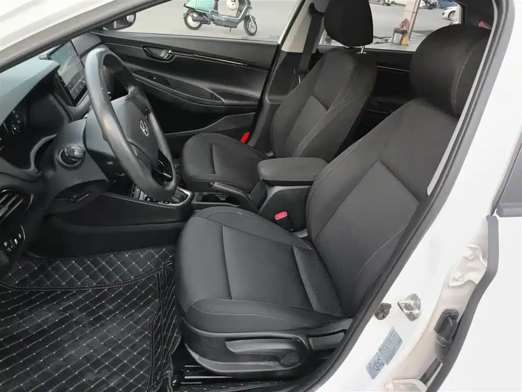 Hyundai Elantra 2018 1.6L Auto Joy GL (China V) фото 11