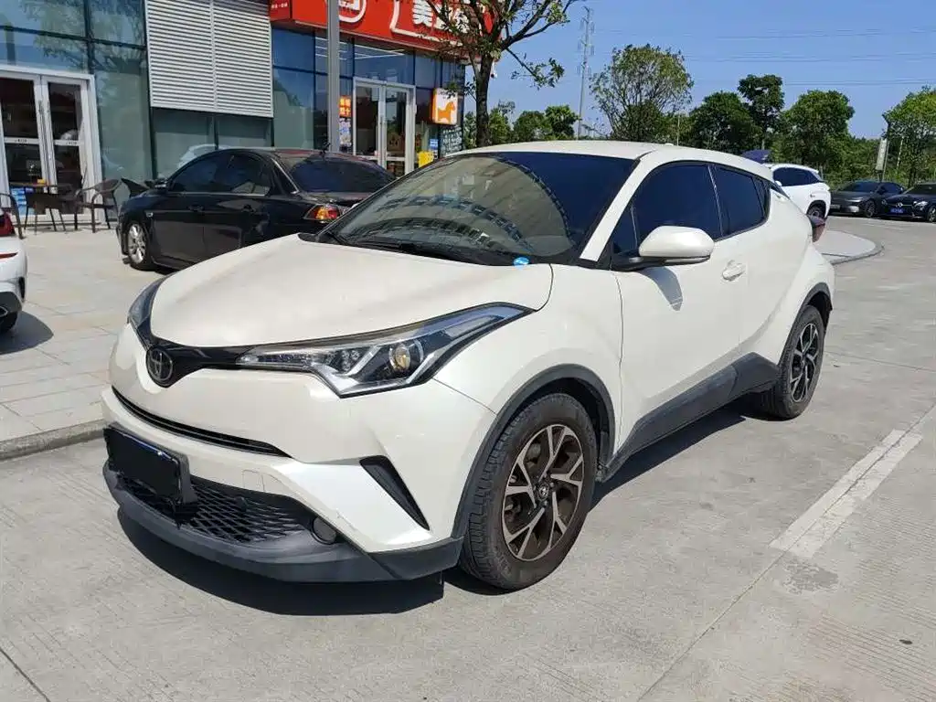 Toyota C-HR 2019 2018 2.0L Leading Edition China VI