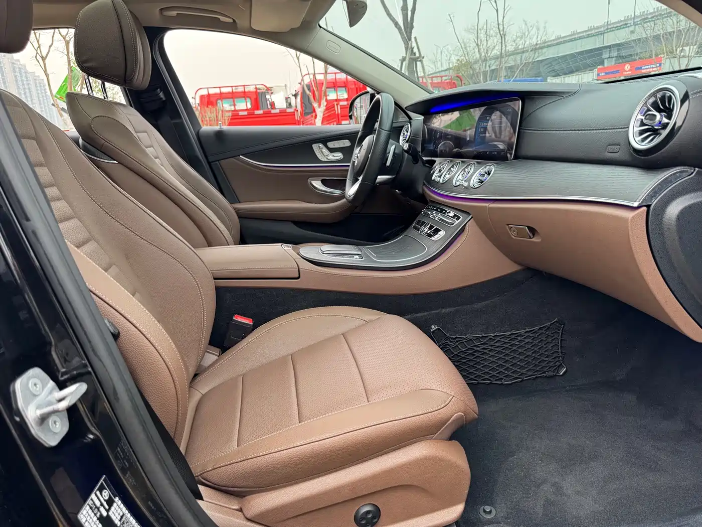 Mercedes-Benz E-Class 2020 E 300 L Sport Fashion Model фото 24