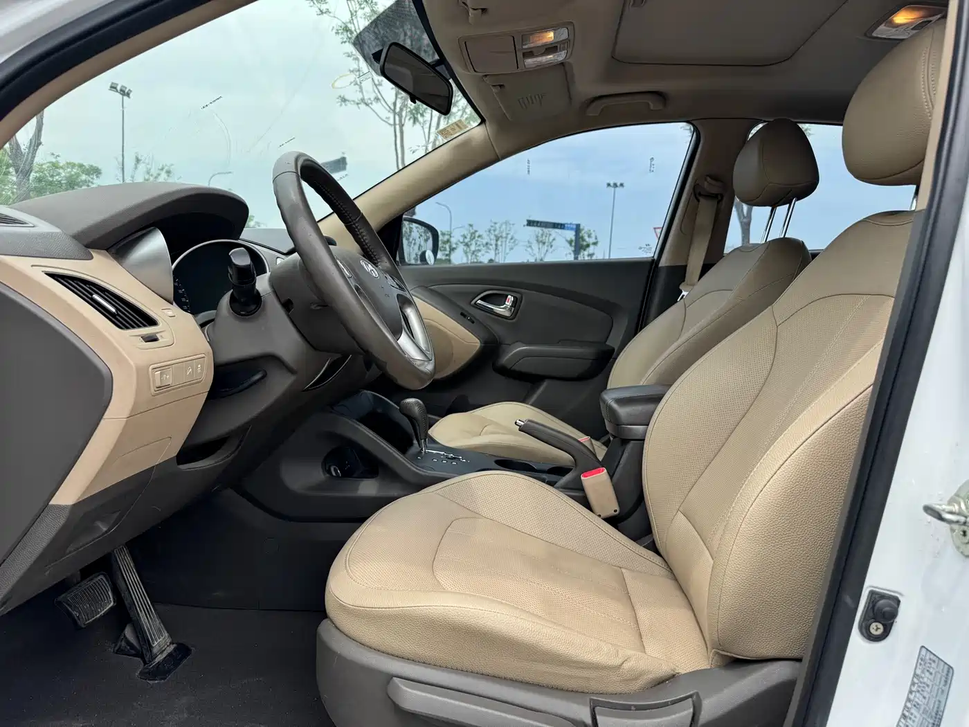 Hyundai Beijing Hyundai ix35 2013 2.0L Auto 2WD Smart GLS China IV фото 5