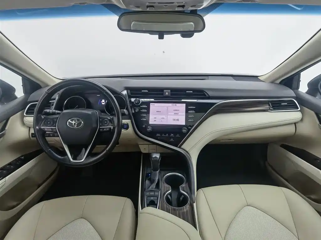 Toyota Camry 2018 2.5G Luxury Edition фото 5