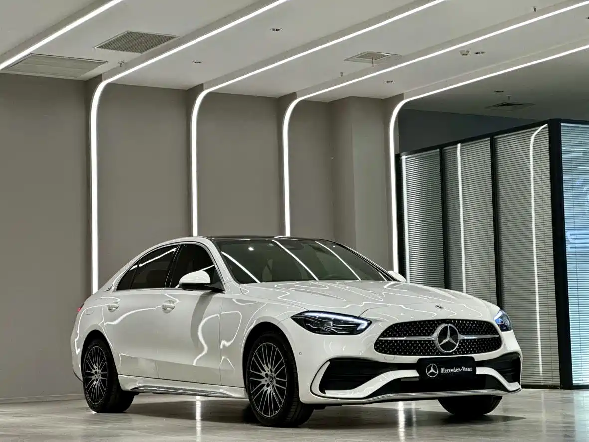 Mercedes-Benz C-Class 2025 Facelift C 260 L Sport Edition фото 3