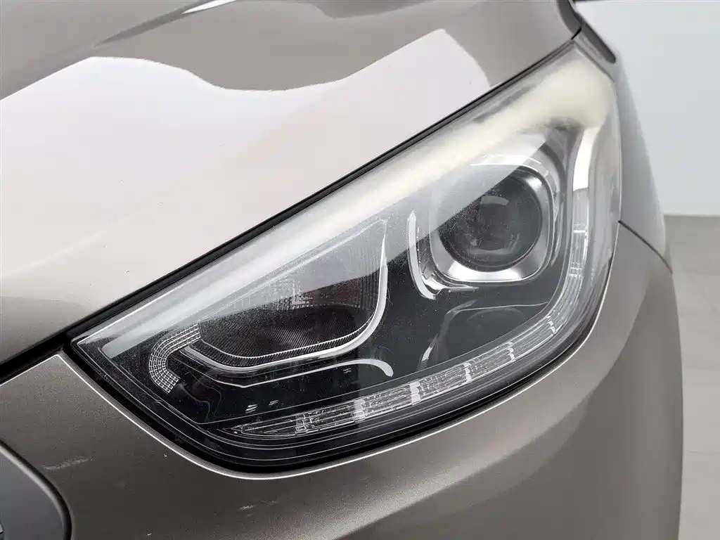 Hyundai Beijing Hyundai ix35 2013 2.0L Automatic 2WD Smart GLS China V фото 7