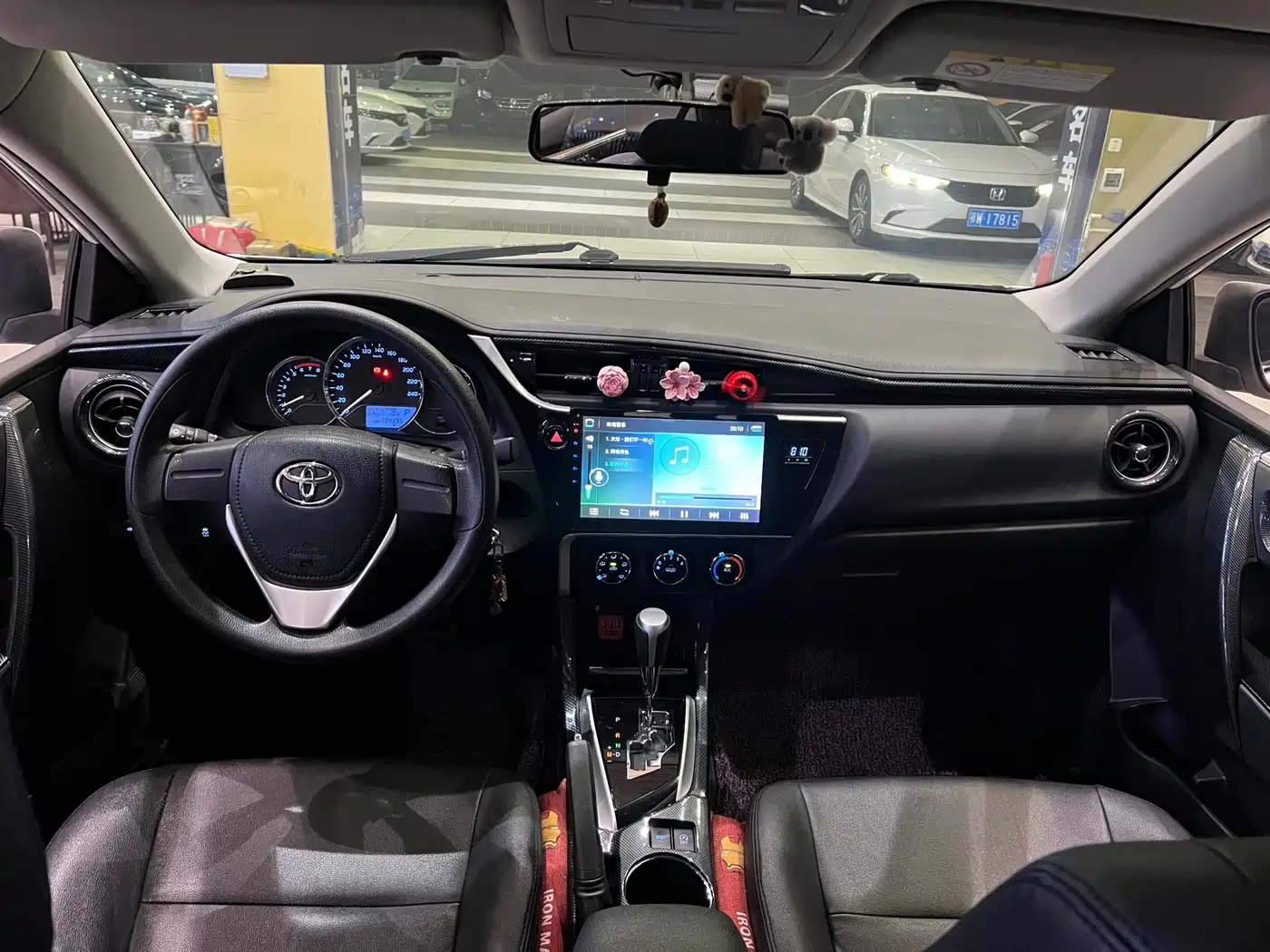 Toyota Corolla 2017 Facelift 1.2T S-CVT GL фото 11