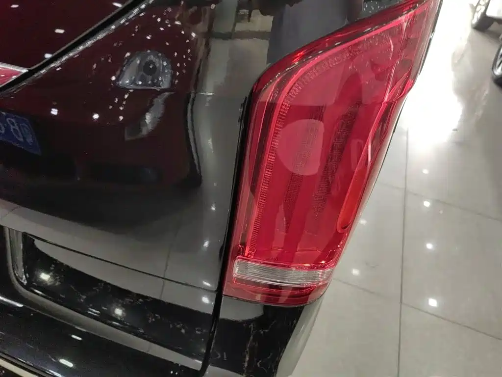 Mercedes-Benz V-Class 2021 V 260 Premium Edition фото 24