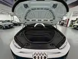 Фото 17 - Audi Q6L e-tron