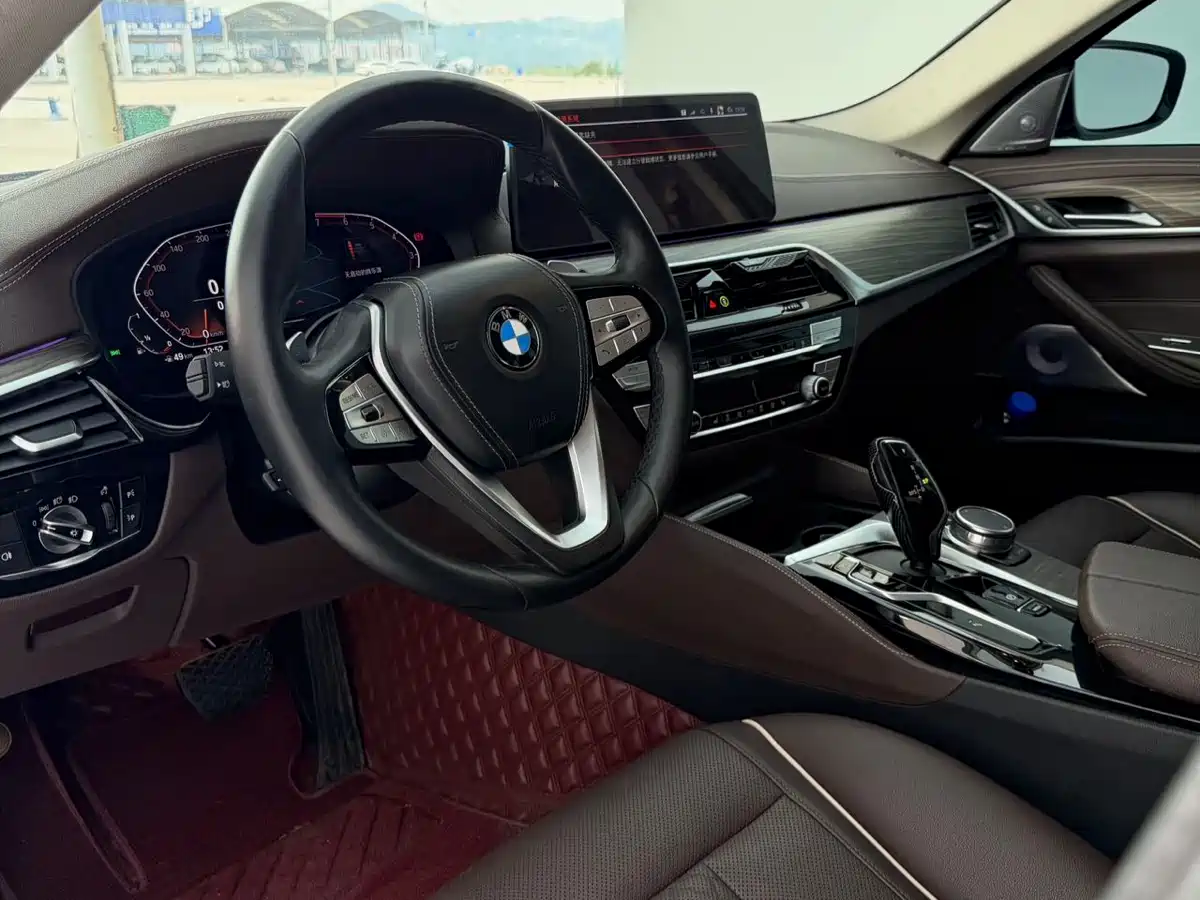 BMW 5-SERIES