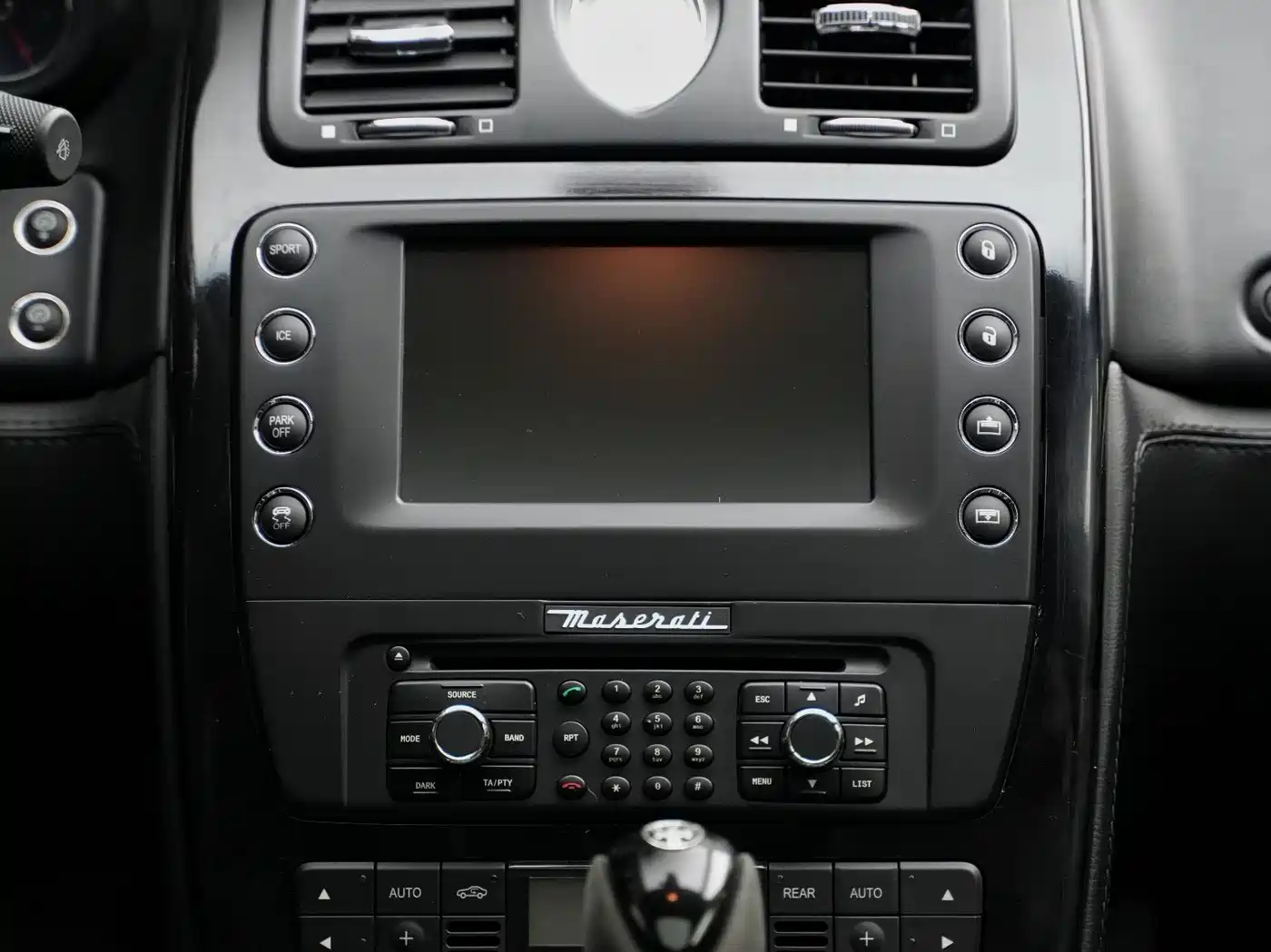 Maserati Quattroporte 2012 2010 4.7L Sport Edition