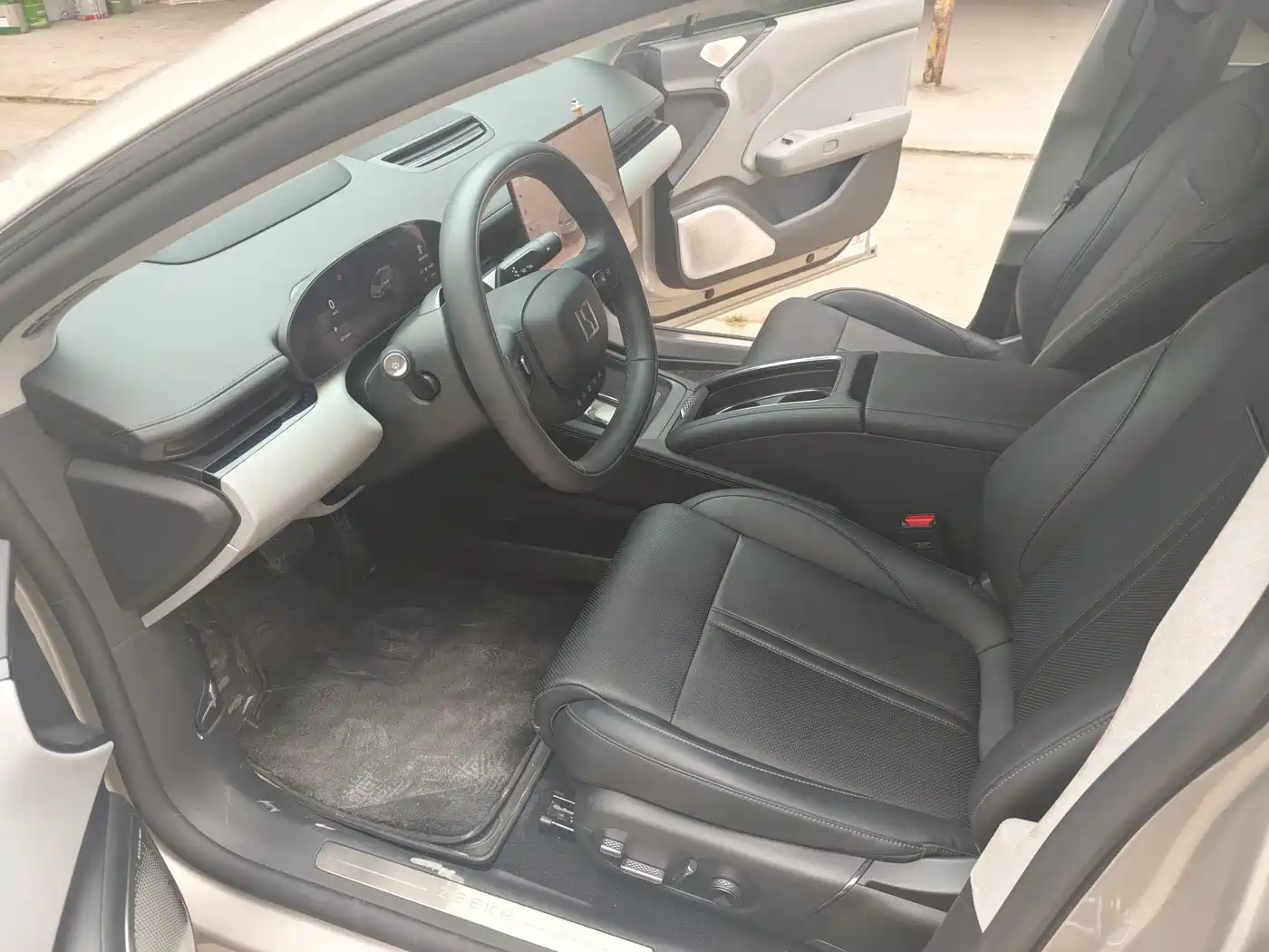 ZEEKR EXTREME KRYPTON 007