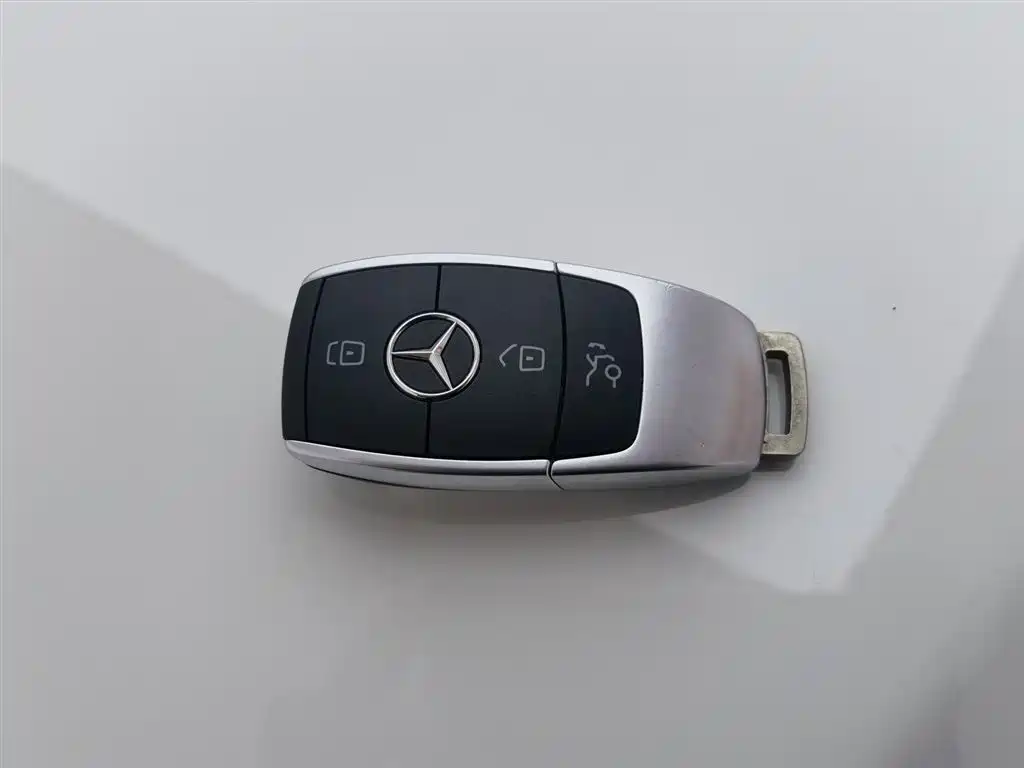 Mercedes-Benz GLC 2020 Facelift GLC 300 L 4MATIC Dynamic фото 19