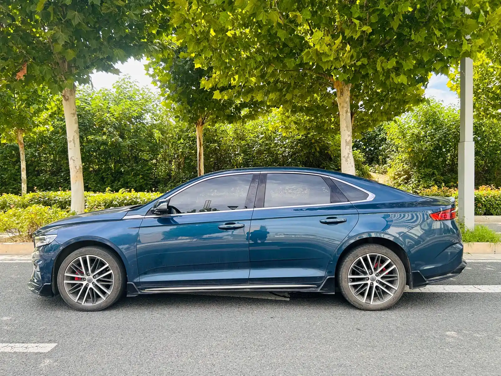 Фото 3 - Geely Preface