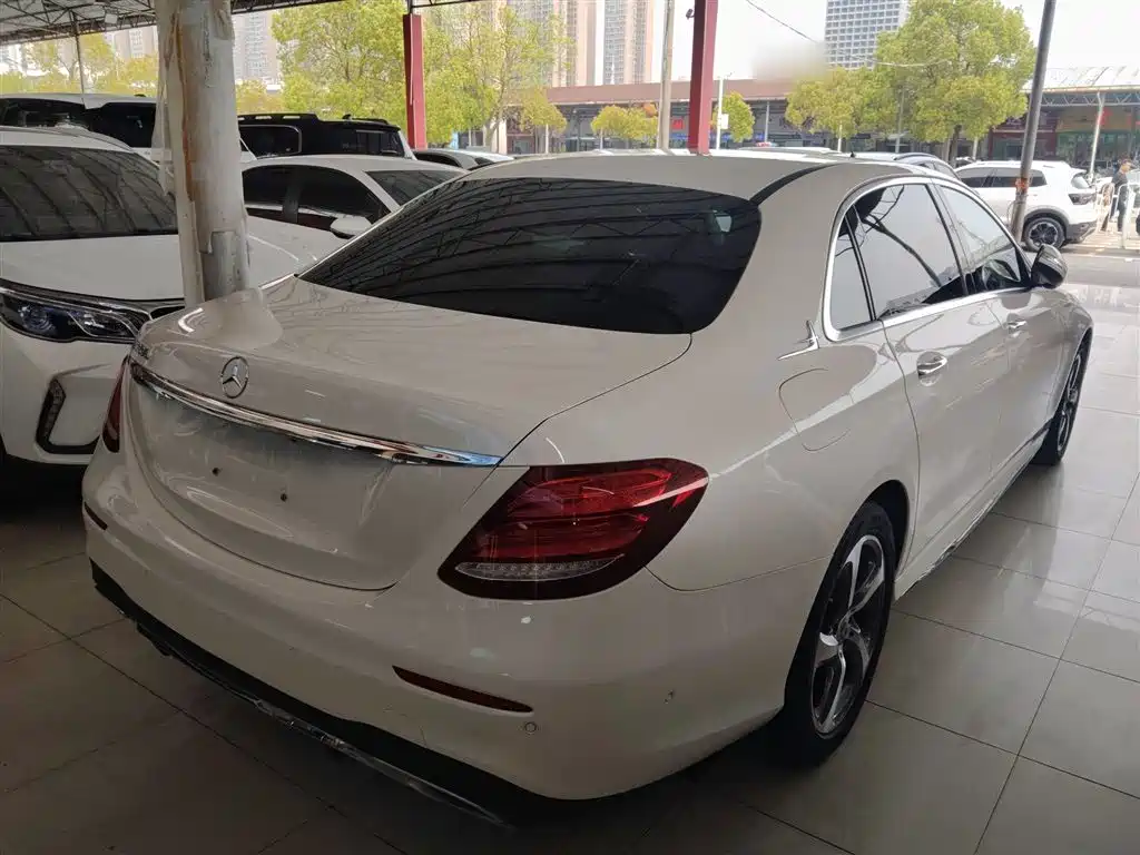 Mercedes-Benz E-Class 2017 E 300 L Sport Fashion фото 7