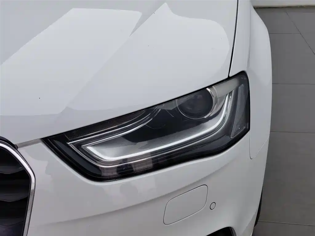 Audi A4L 2013 35 TFSI Automatic Standard фото 7