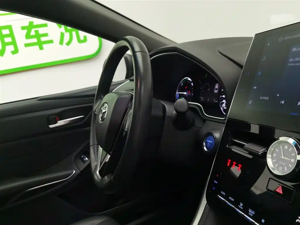Toyota Avalon 2023 Hybrid 2.5L Luxury Edition фото 22
