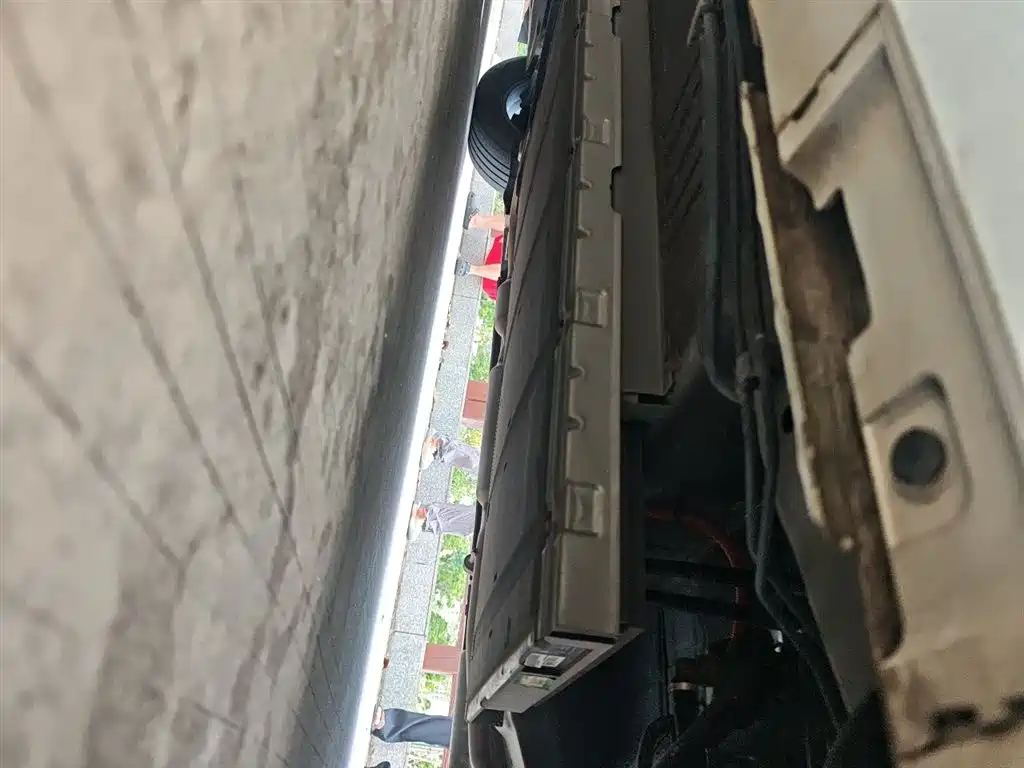 BYD Qin PLUS 2023 Champion Edition DM-i 55KM Leading фото 18