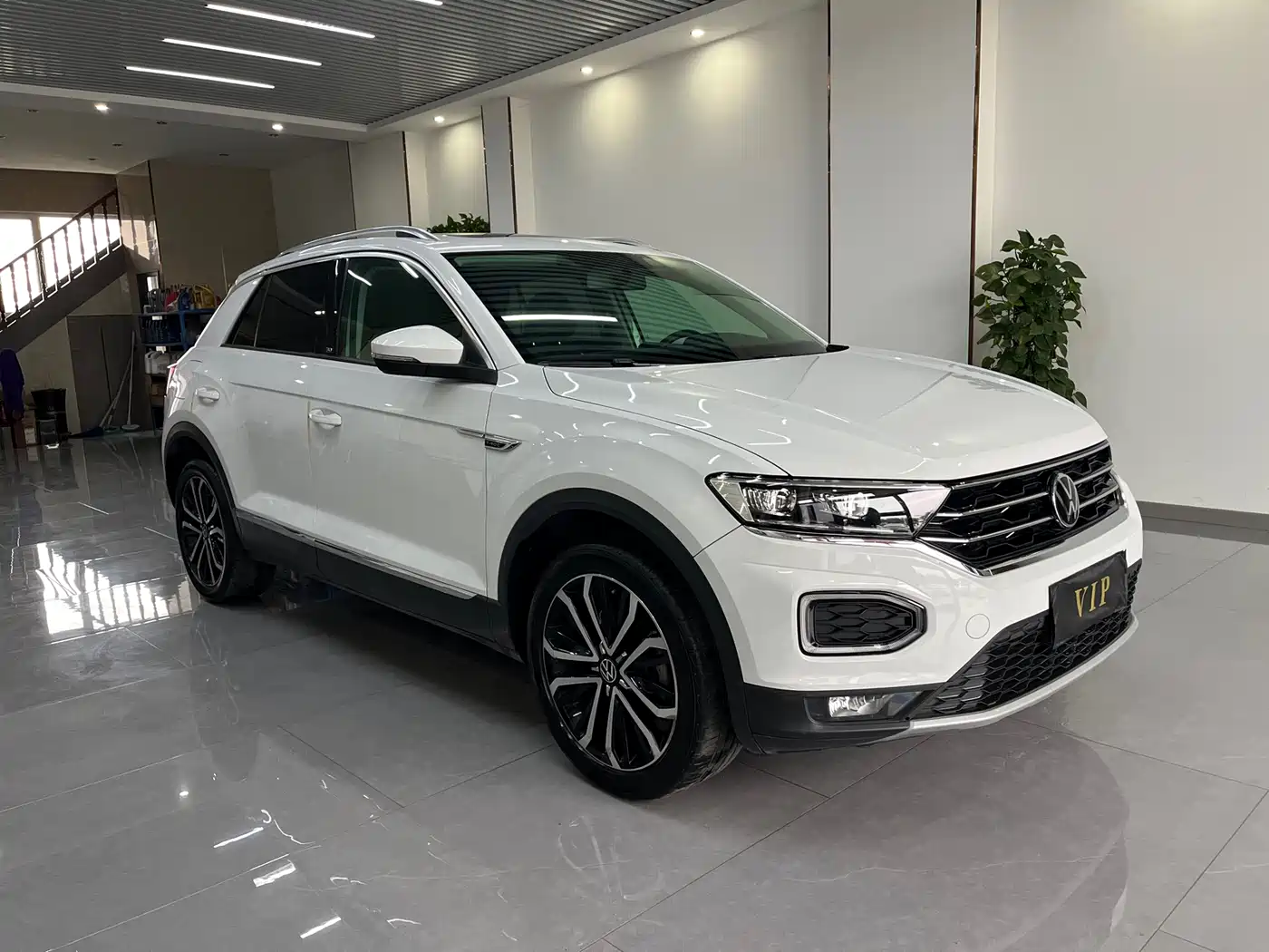 Volkswagen T-ROC 2021 280TSI DSG 2WD Comfort Smart Connect 30th Anniversary Edition фото 3