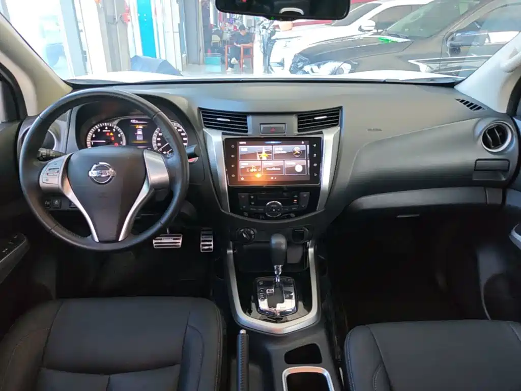 Nissan Navara, миниатюра 10