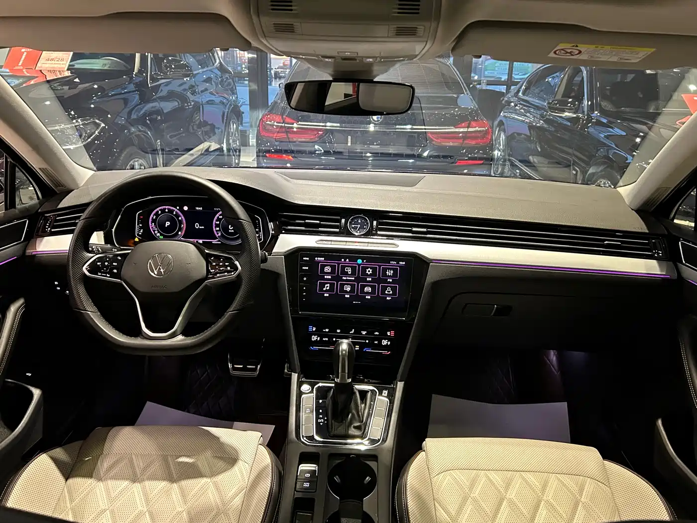 Volkswagen Magotan 2023 Model 2 Million Commemorative Edition 330TSI DSG Luxury фото 23
