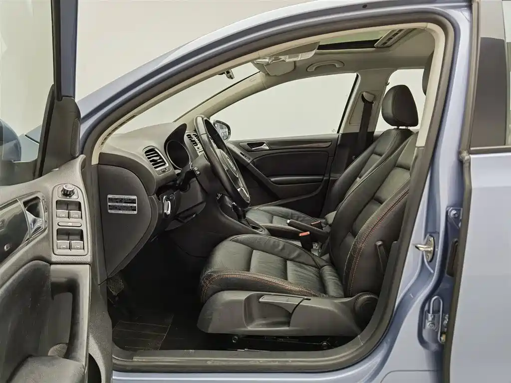 Volkswagen Golf 2012 1.4TSI Automatic Comfort фото 10