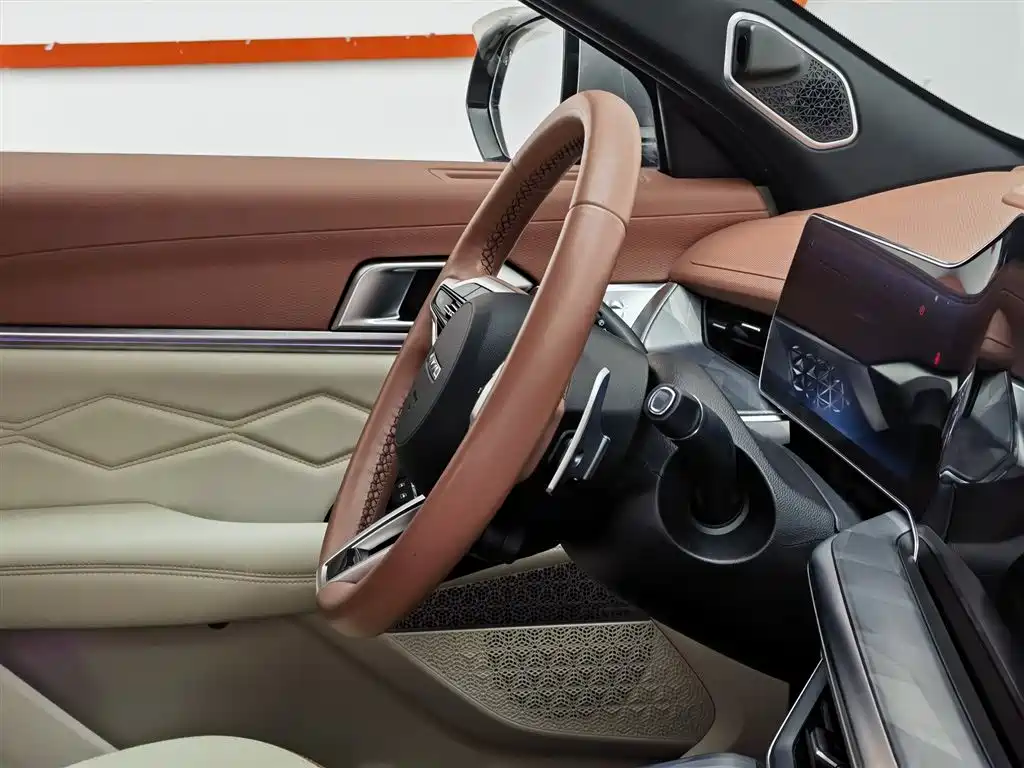 Haval Shenshou 2022 2.0T Smart Premium AWD Edition фото 22