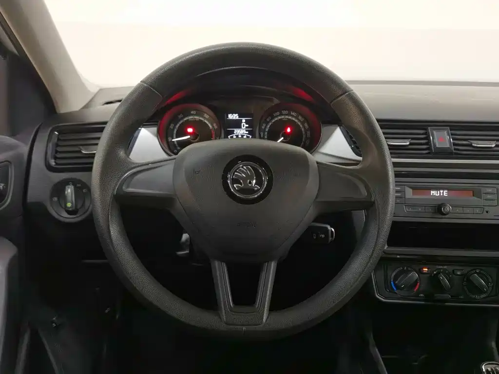 Photo 14 - Škoda Rapid