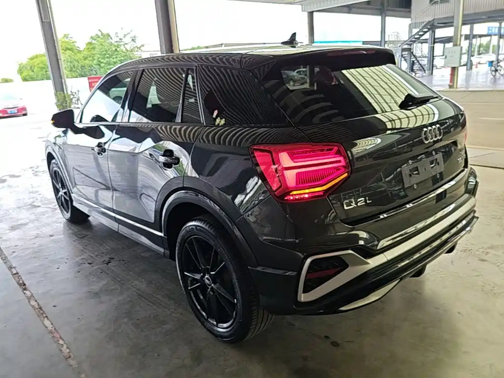 Audi Q2L 2024 2024 35TFSI Progressive Sport