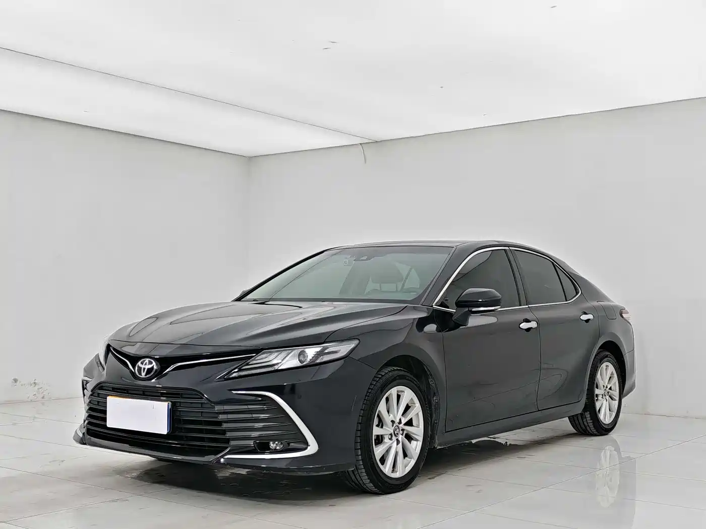 Toyota Camry 2021 2.0G Luxury Edition