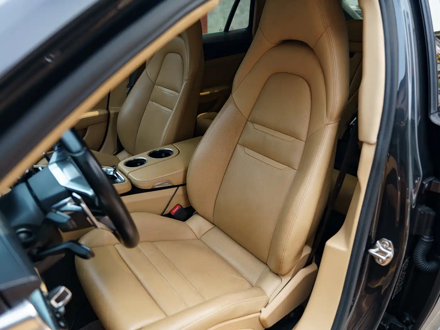 Porsche Panamera 2017 Panamera 4 Sport Turismo 3.0T фото 9