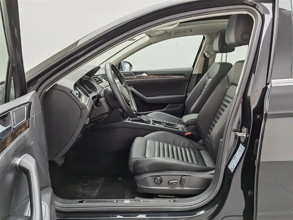 Volkswagen Magotan 2019 330TSI DSG Luxury China V фото 10