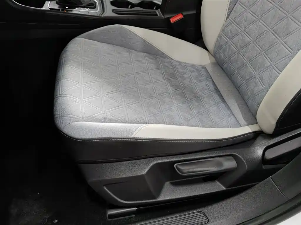 Volkswagen Lavida 2023 300TSI DSG Comfort Edition фото 20