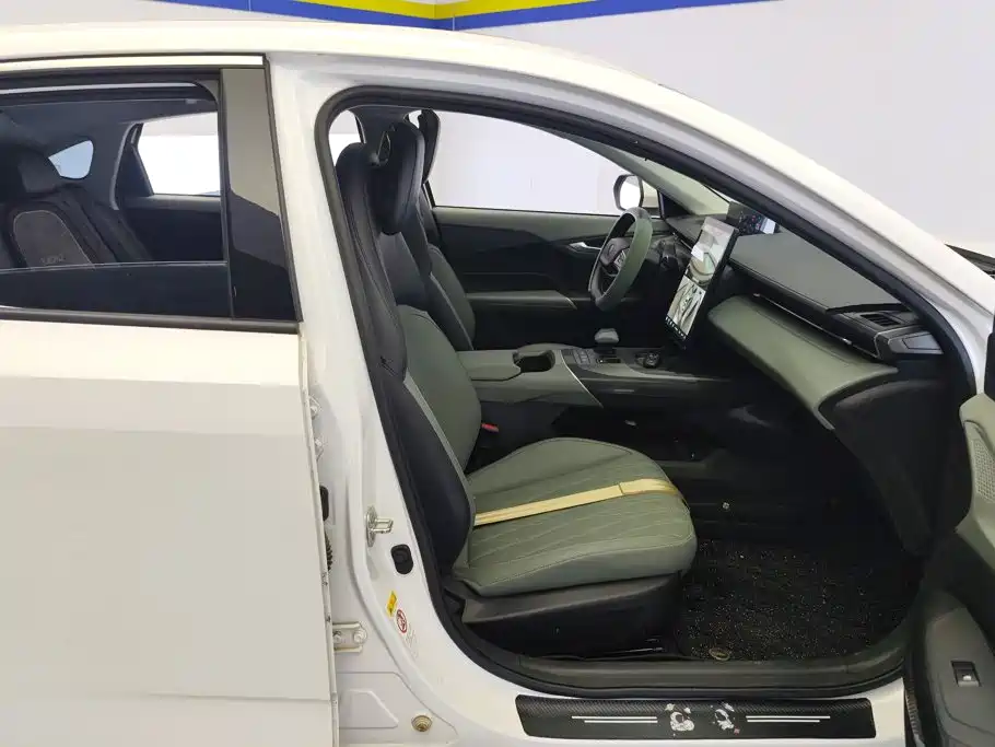 Changan Yida 2023 2023 Blue Whale NE 1.5T GDI DCT Pilot