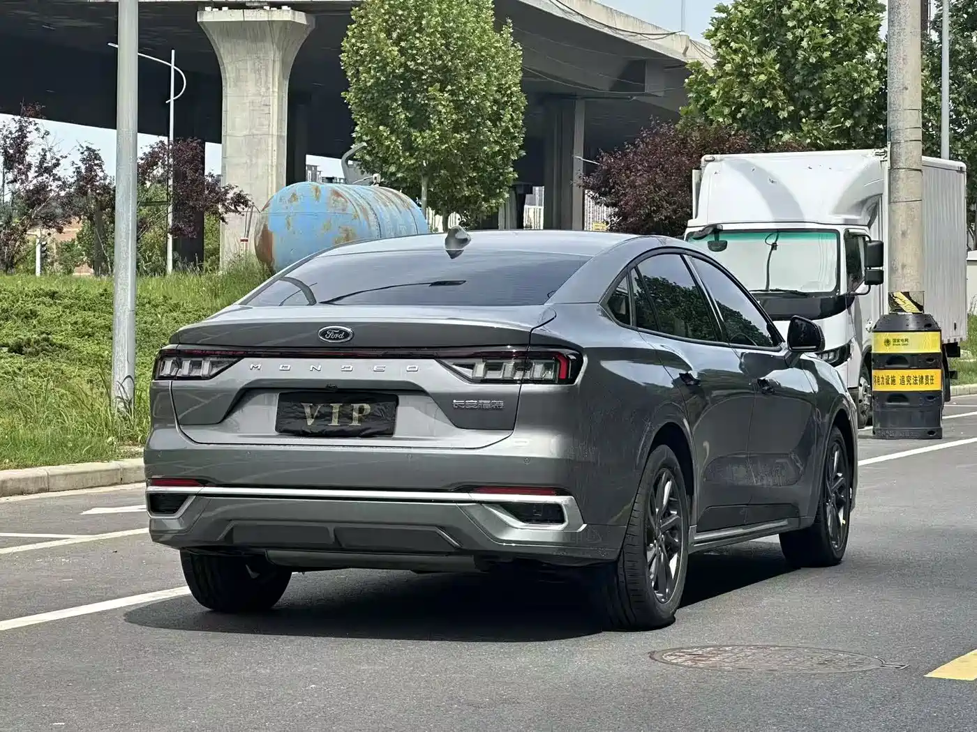 FORD MONDEO